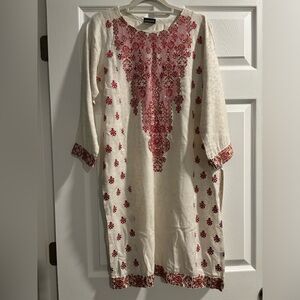 Pakistani shalwar kameez
